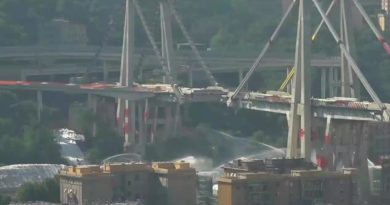 A Genova Ã¨ stato abbattuto con lâ€™esplosivo il troncone est il Ponte Morandi