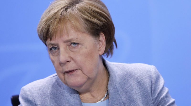 Altro  attacco di tremore per la Merkel che rassicura â€œsto beneâ€.