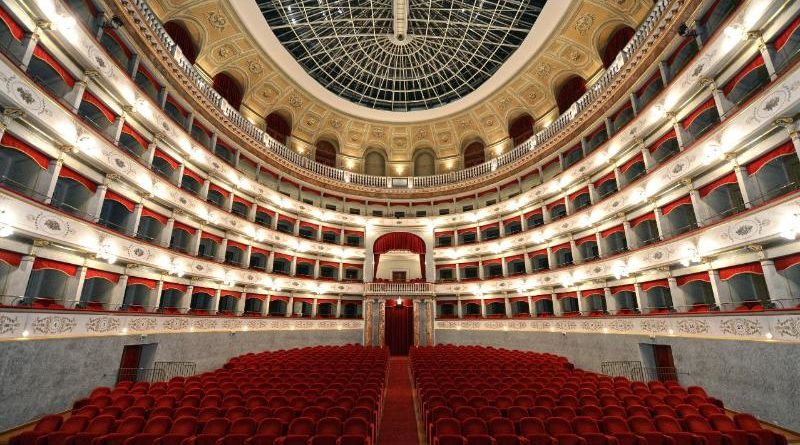 Il Teatro Goldoni di Livorno chiude gli uffici e la biglietteria. Le nuove date degli spettacoli