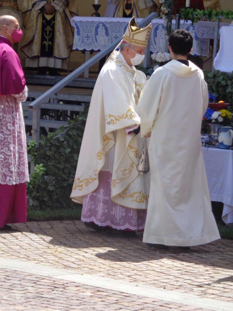 Monsignore Simone Giusti a Montenero ha celebrato la Festa della Madonna 10