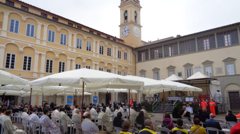 Monsignore  Simone Giusti a Montenero ha celebrato la Festa della Madonna 1