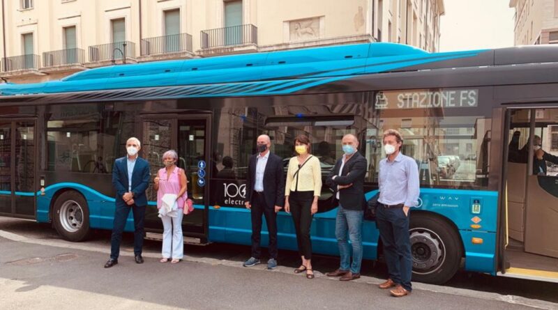 Presentato a Livorno il nuovo bus elettrico IVECO E-Way da 12 metri