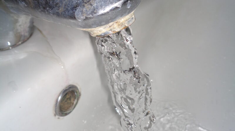 divieto di utilizzare l’acqua potabile per scopi diversi da quelli igienico-domestici