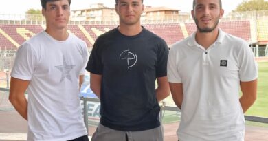 L’Unione Sportiva Livorno 1915 comunica di aver tesserato i seguenti calciatori