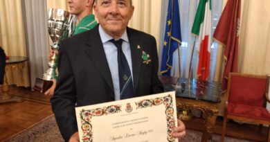 Il Livorno Rugby, dopo la promozione in A, è stato ricevuto in Comune dal sindaco 1