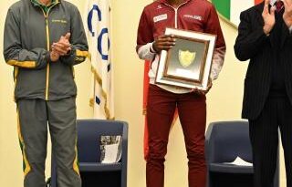 ANDY DIAZ  PREMIATO  DAL  PRESIDENTE  DEL  CONI  MALAGO’