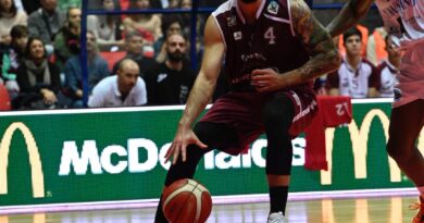 DERBY: LA LIBERTAS SI BUTTA VIA NEL FINALE (59-61)