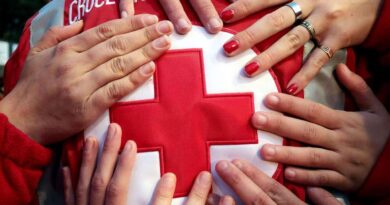 Croce Rossa di Pescia consegna dei giochi ai bambini ricoverati