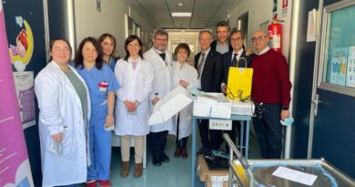 Donazione dell’ANC Salerno al reparto di Neonatologia del Ruggi di Salerno