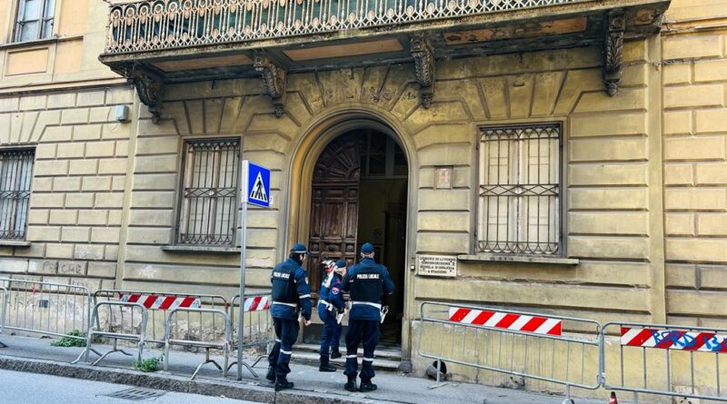 Sgomberata pacificamente l’ex Scuola d'infanzia Quattro Stagioni in Corso Amedeo