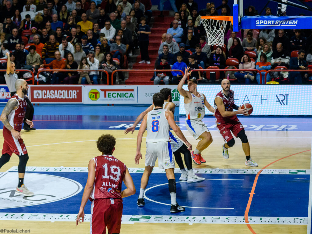AKERN AL PALAMACCHIA ARRIVA IL CASERTA