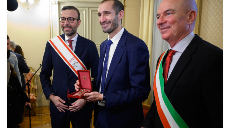 A Giorgio Chiellini il Gonfalone d'Argento del Consiglio Regionale della Toscana