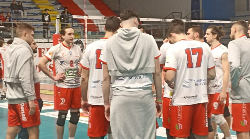 Al Pala Parenti lo IES MVTomei si arrende al tie-break contro S. Croce