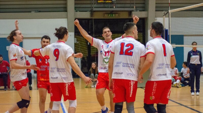 Volley Serie B Lupi S. Croce - IES MVTomei martedì 16 gennaio al Pala Parenti