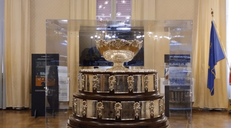 La Coppa Davis da stamattina esposta nella Sala Cerimonie a Palazzo Comunale