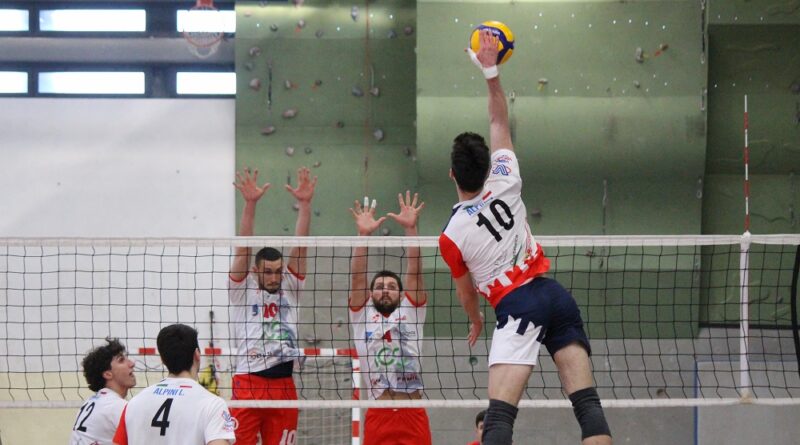 Volley Serie B Kabel Volley Prato - IES MVTomei 3-2
