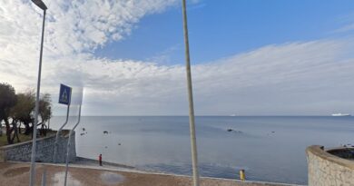 Revocato il divieto di balneazione alla scalinata di Antignano