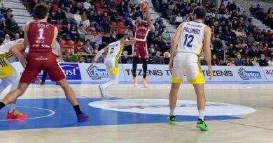 LA LIBERTAS SI SMARRISCE NEL FINALE. VINCE VERONA 76-70