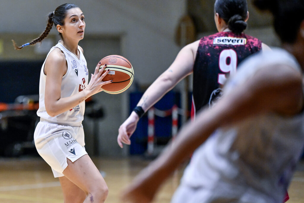 SERIE B FEMMINILE: LA TOSCANA LEGNO PL SBATTE CONTRO LA NICO BASKET