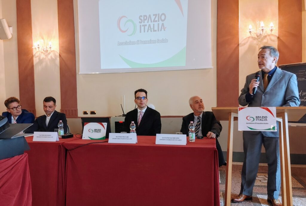 Fonti rinnovabili : panoramica generale,progetti per le aziende e macchinari elettrici